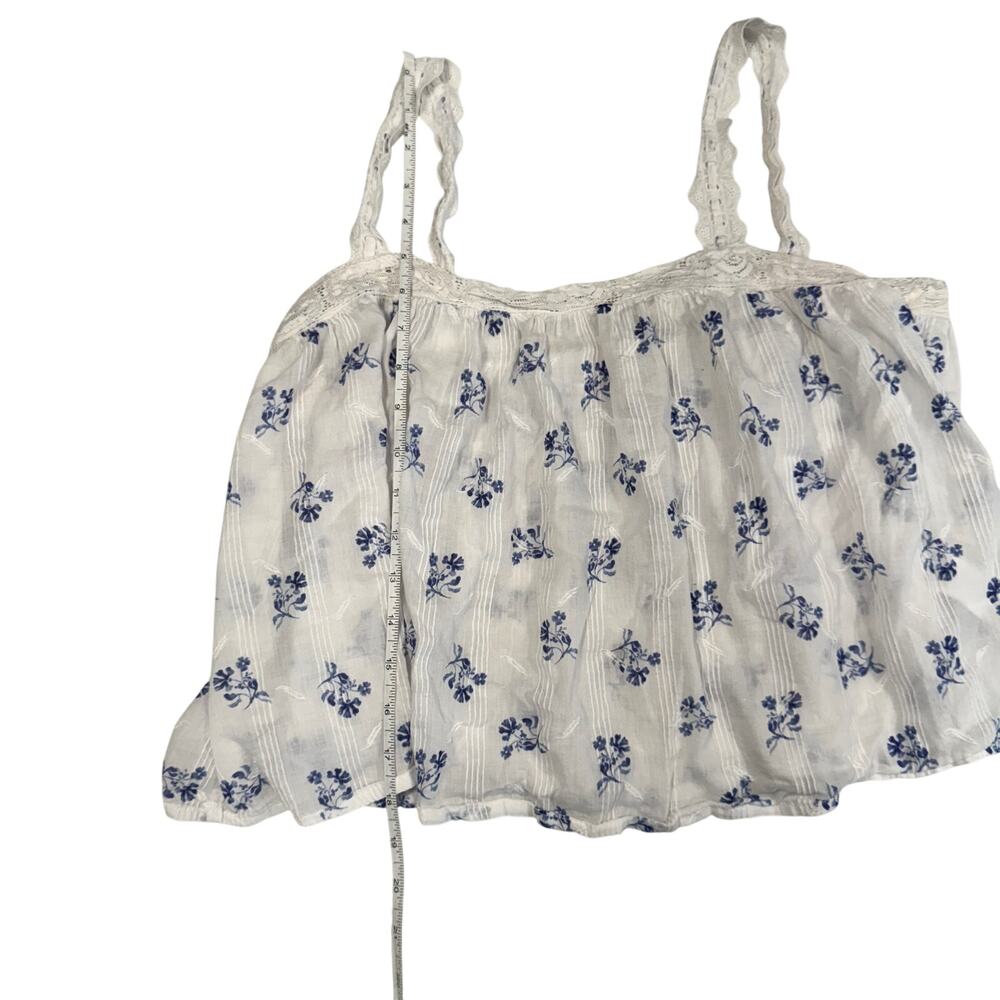 Joie White Blue Ditsy Floral Lace Strap Pintuck Crop Top Cottagecore M Cruise - Picture 5 of 12